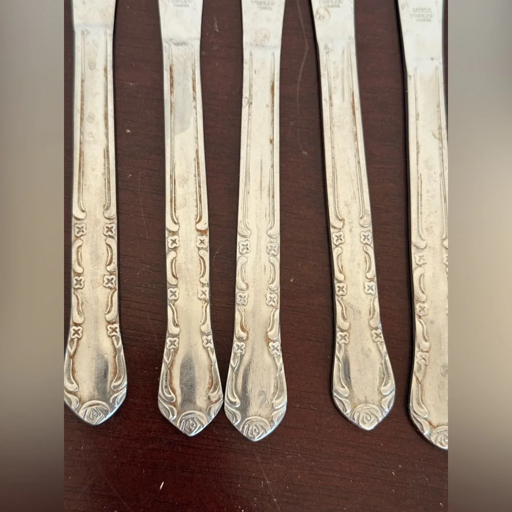 Vintage Set of 5 Stainless Utica China Butter Knives 8” L‎